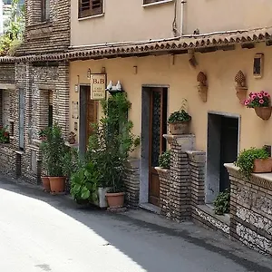 https://bb-casa-michele.taorminaitalyhotels.com
